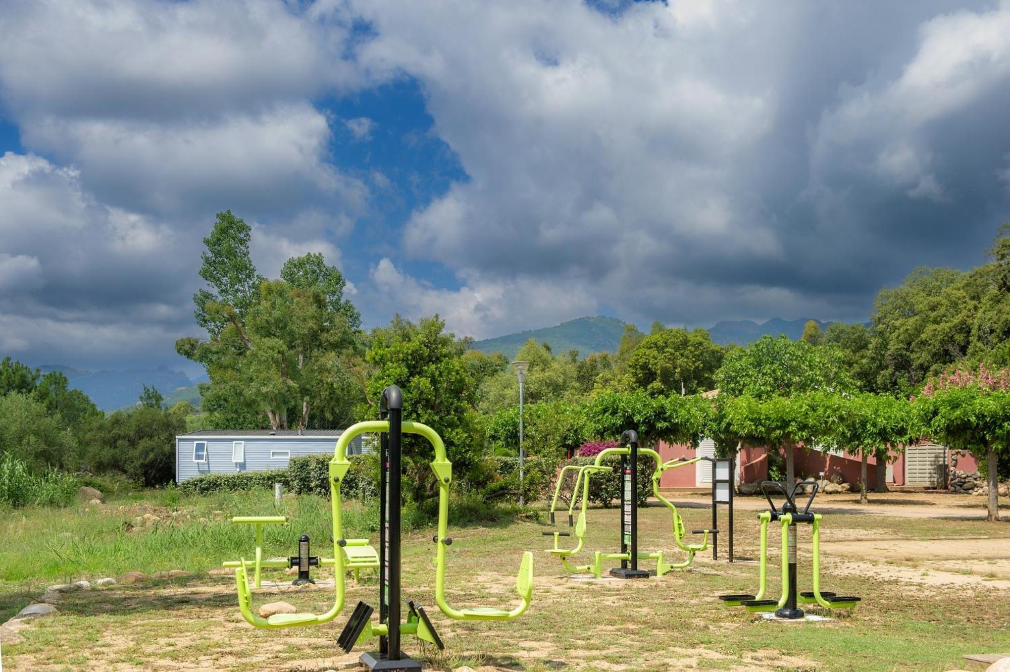 Camping Acqua E Sole Sainte-Lucie de Porto-Vecchio Eksteriør billede